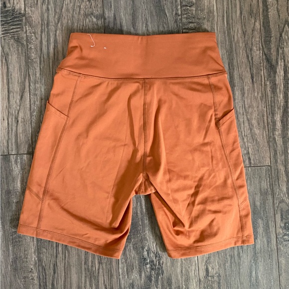 ੈ✩‧₊˚ AE pocket bike short in orange - Picture 3 of 3